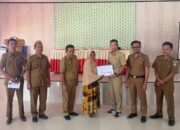Wabup Bolmut Aditya Pontoh Hadir Dalam Penyaluran BLT DD di Desa Tombulang Pantai